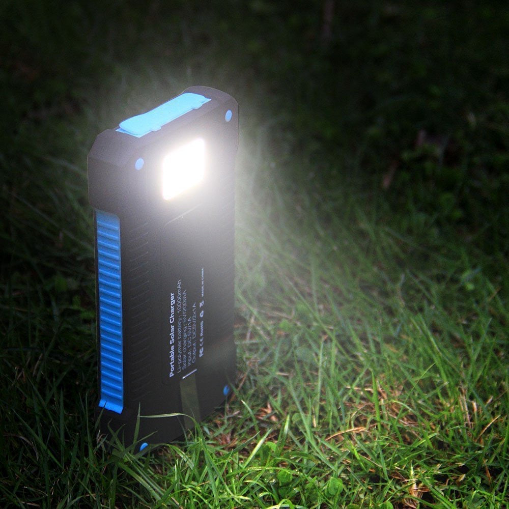 Heavy-Duty Solar Power Charger